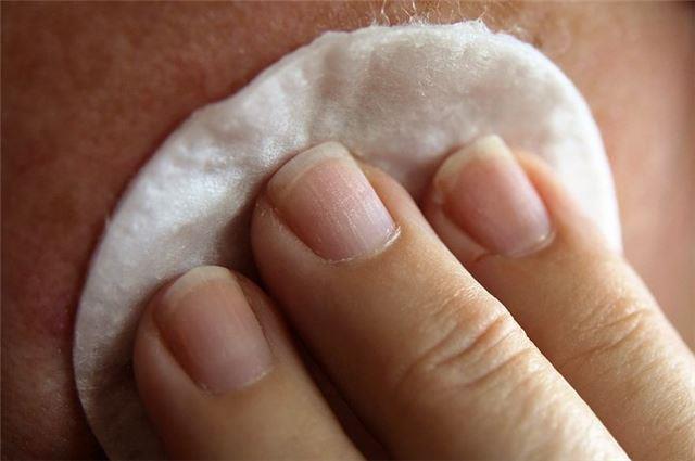用盐水洗脸有什么作用和好处？